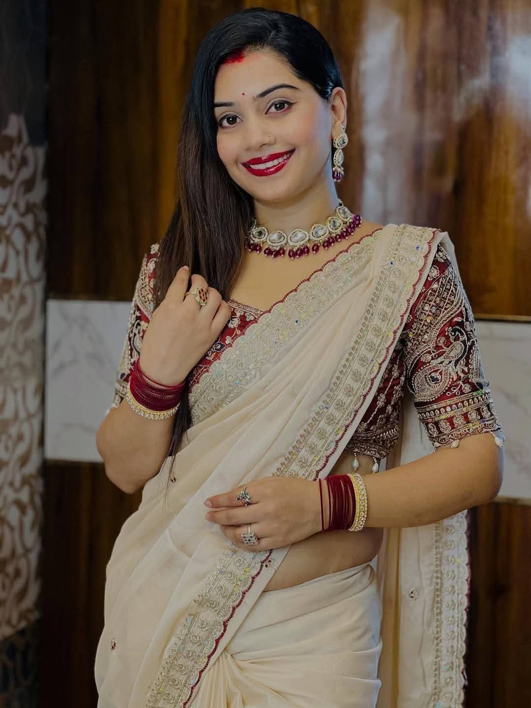 Premium Condrika gold Saree