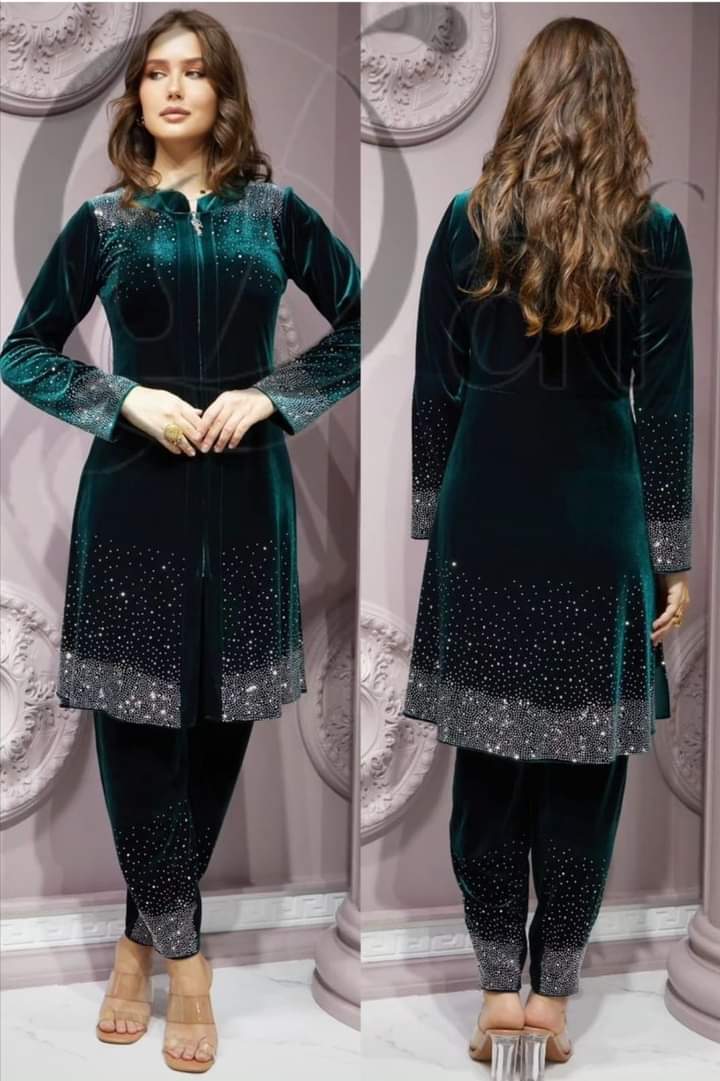 Green long velvet set